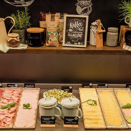 One Muenchen-parkstadt Schwabing 3* München